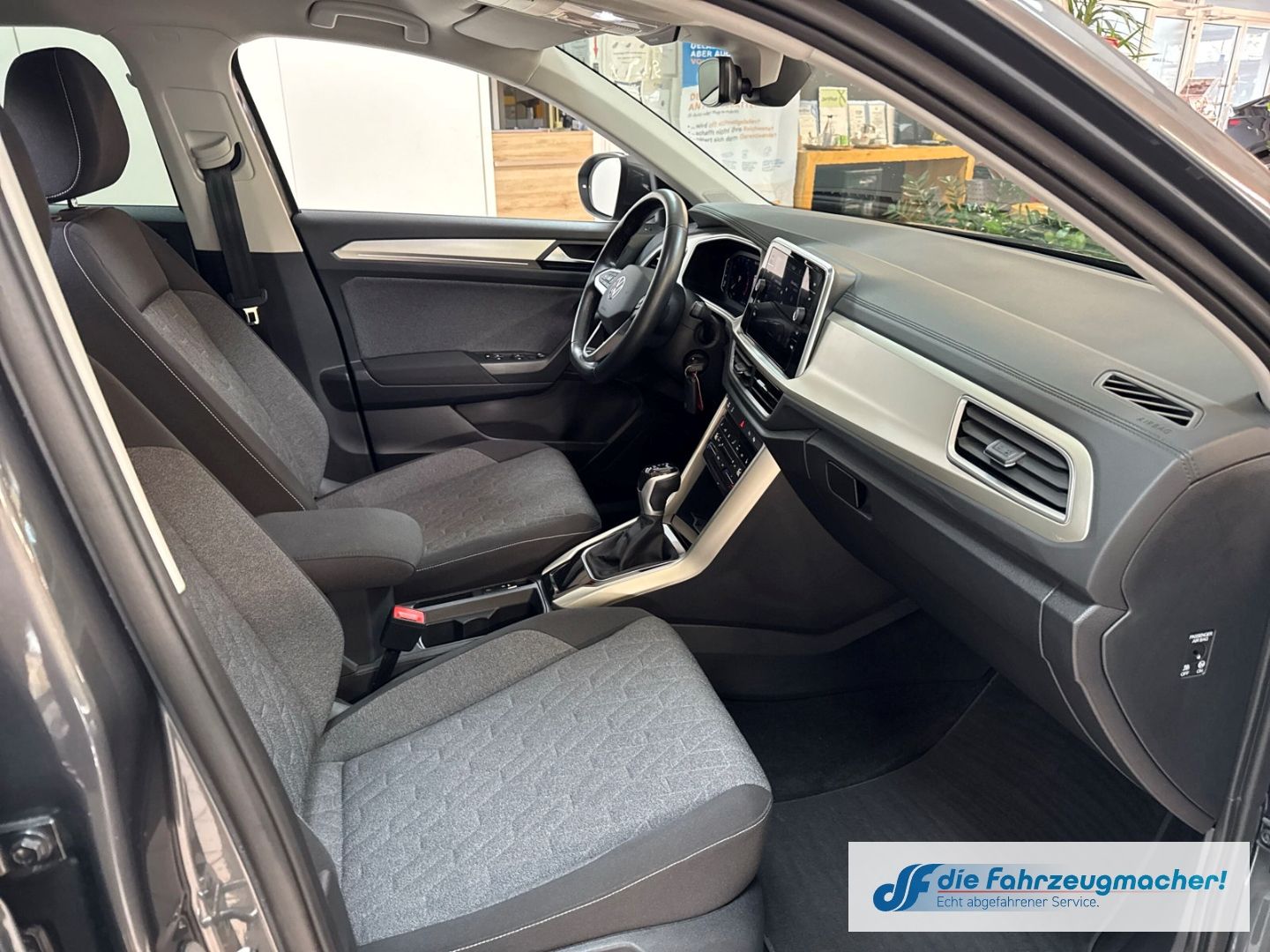 Fahrzeugabbildung Volkswagen T-Roc Move Navi Digitales Cockpit LED Apple CarP