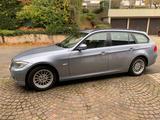 BMW 318d Touring - - BMW 318 aus 2011: Kombi, 318d
