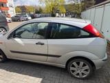 Ford Focus 1.4 Ambiente Ambiente - gebrauchte Ford Focus aus dem Jahr 2002