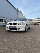 BMW 118d M-Paket 5-tür Klima Navi PDC S-He... - BMW 118 aus 2010: 118d