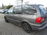 Volkswagen Sharan Freestyle 2.0 TDI 6Sitze Klimaautomat AHK - Volkswagen Sharan: Freestyle