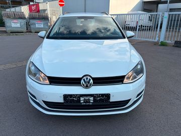 Volkswagen Golf - 2