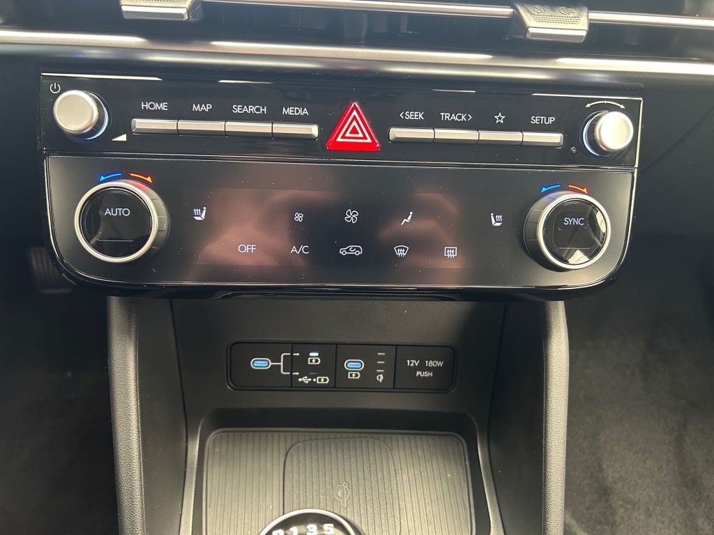 Fahrzeugabbildung Hyundai TUCSON 1.6 T-GDI 2WD 6-MT Select 2xKlima KlimaA