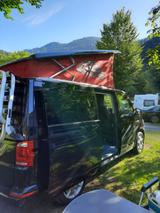 Volkswagen T6 California Beach - schwarze Volkswagen T6 California