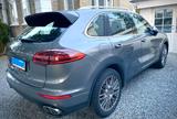 Porsche Cayenne Turbo Turbo - Porsche Cayenne mit Benzin-Antrieb: Grau