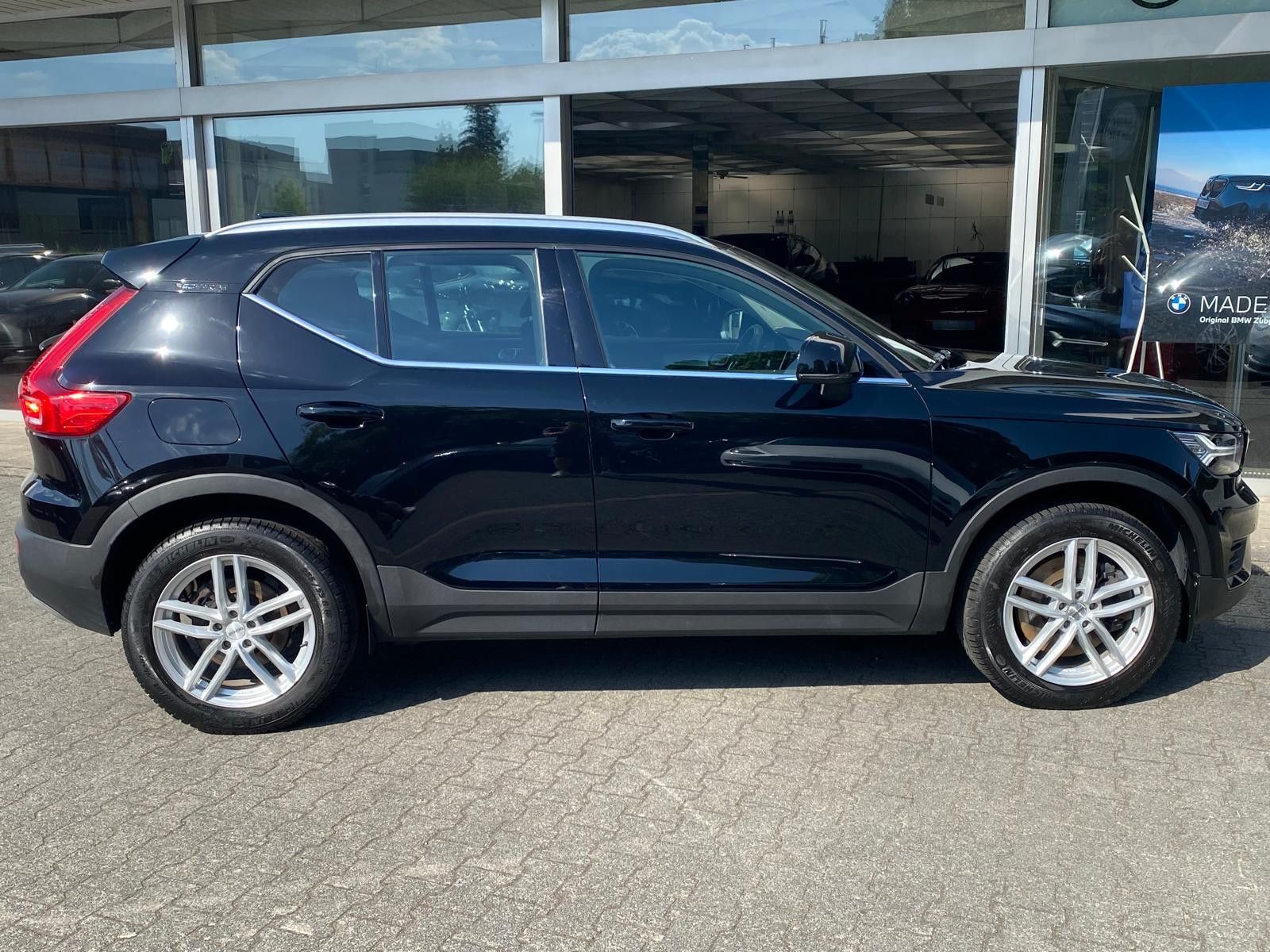 Fahrzeugabbildung Volvo XC40 Inscript Plug-In Hybr LED+NAVI+KAM+DAB+ACC+