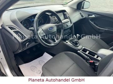 Ford Focus - 12