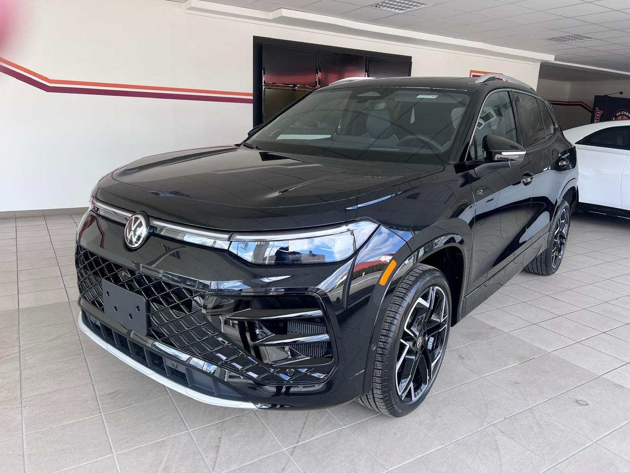 Volkswagen 2026 Tayron R-Line 195 -  4Motion*