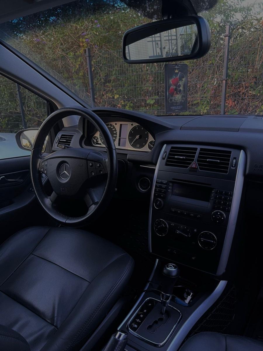 Mercedes-Benz 200 2008 — photo 6