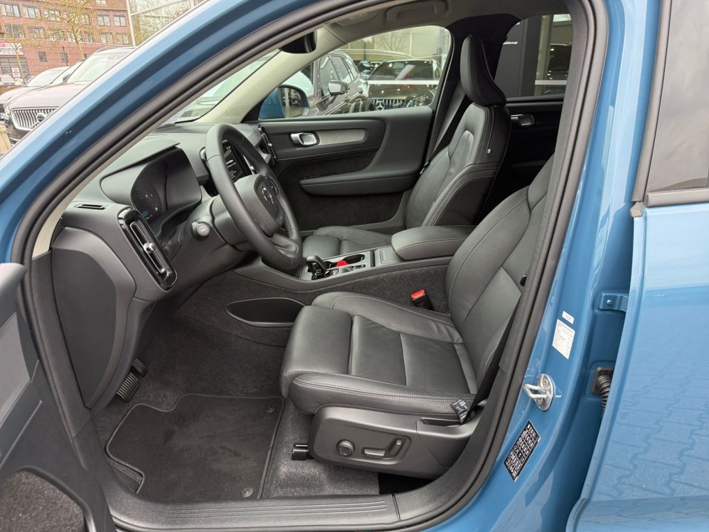 VOLVO XC40 B3 B DKG Core Winter-P. Fahrerassistenz-P. VOLVO XC40 B3 B DKG Core Winter-P. Fahrerassistenz-P.