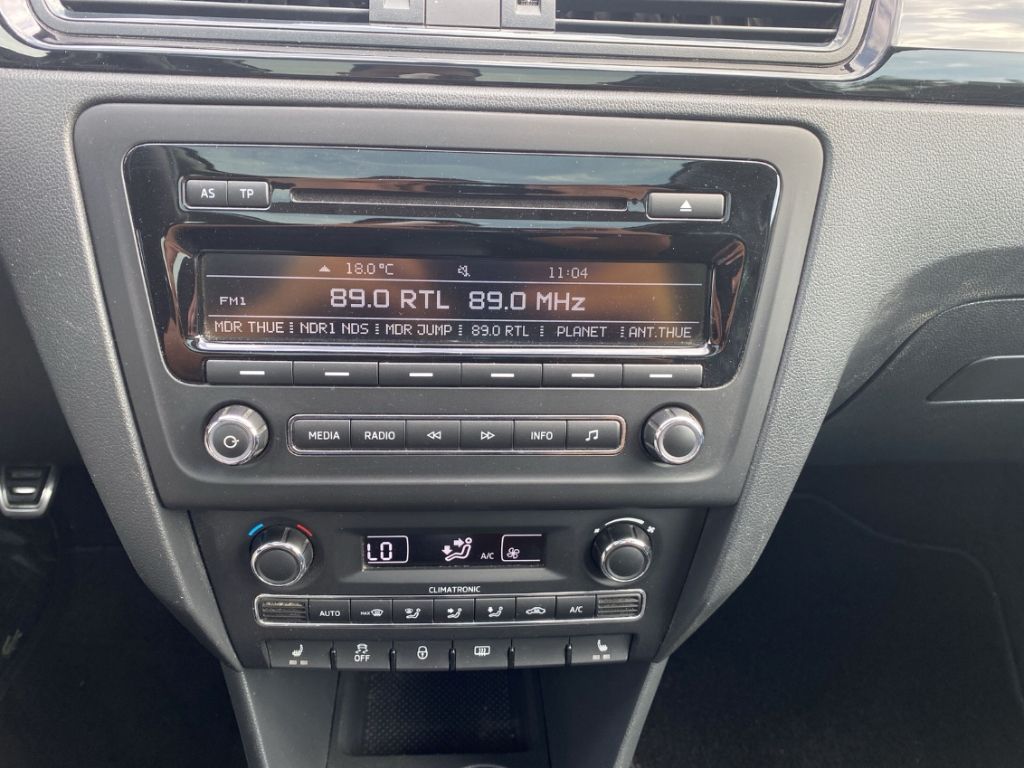 Fahrzeugabbildung SKODA Rapid SB 1.2TSI Style Plus BiXen Pano Klimaauto