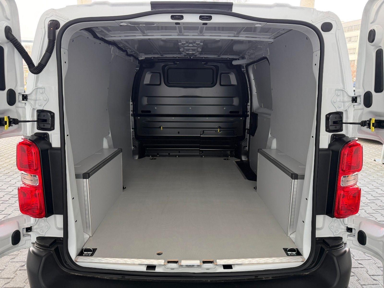 Fahrzeugabbildung Opel Vivaro Kasten 1.5 D (L2) Basis M Kamera,LED,PDC