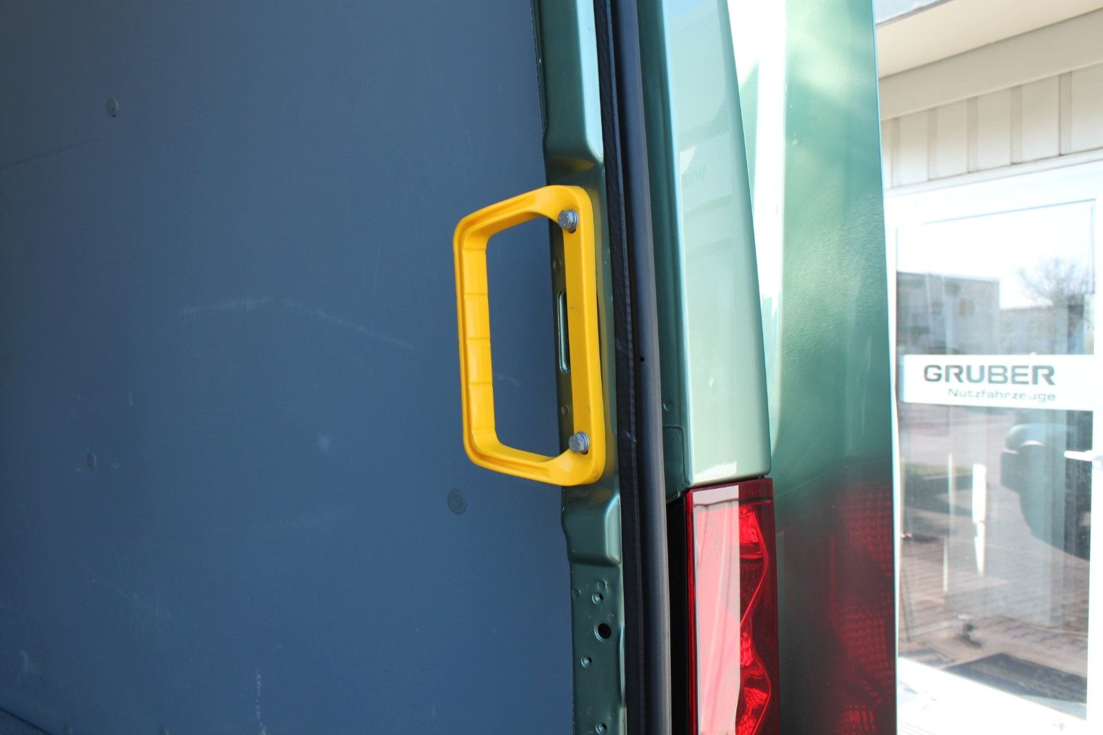 Fahrzeugabbildung Iveco Daily 35S18HA8