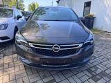 Opel Astra K Sports Tourer Innovation Start/Stop - Opel Astra: Innovation