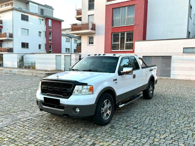 Ford F-150 5,4 V8 Lariat 4X4 LPG/Gas Top Zustand TÜV