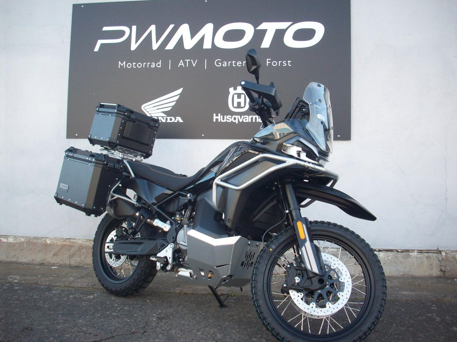 CFMOTO 800MT-X Comfort Koffer und Sturzbügel