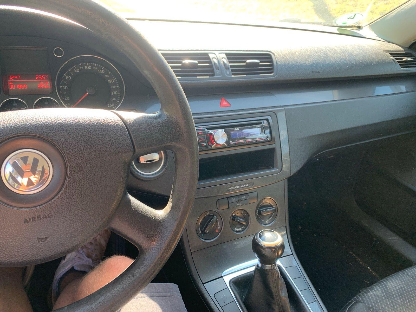 Volkswagen Passat 2006 — photo 9