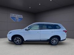MITSUBISHI Outlander 4x4 KLIMA,NAVI,PDC,360CAM,SHZ,XENON,BT
