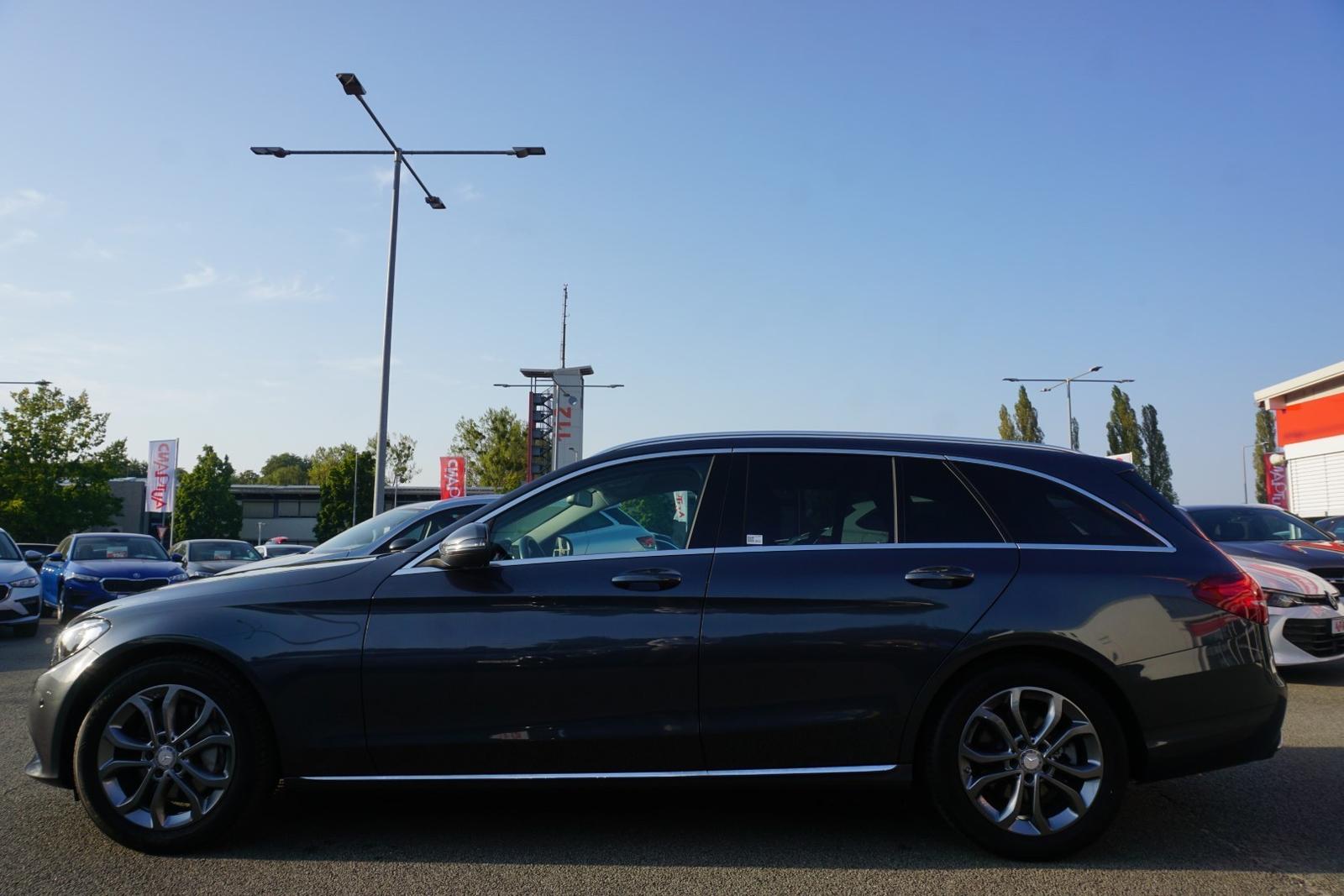 Mercedes-Benz C250 T Avantgarde LED Navi el. Heckklappe PDC