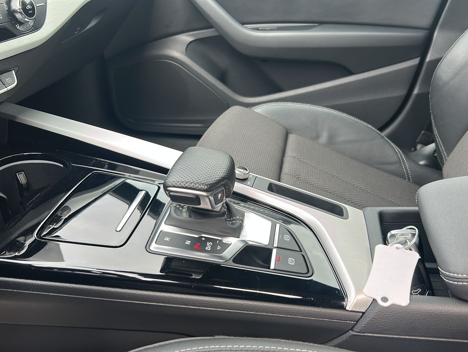 Fahrzeugabbildung Audi A5 40 TDI quattro S-Line