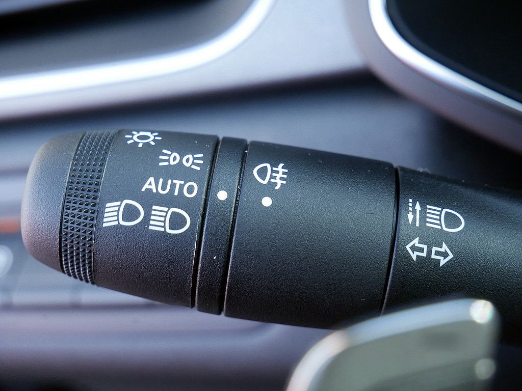 Fahrzeugabbildung Renault Captur Techno TCe 160 EDC Mild Hybrid