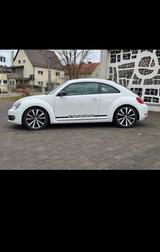 Volkswagen VW Beetle Turbo - gebrauchte Volkswagen Beetle aus dem Jahr 2011