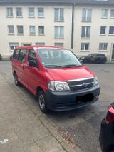 Toyota Hiace 2.5 Diesel Allrad - Toyota Hiace mit Diesel-Antrieb