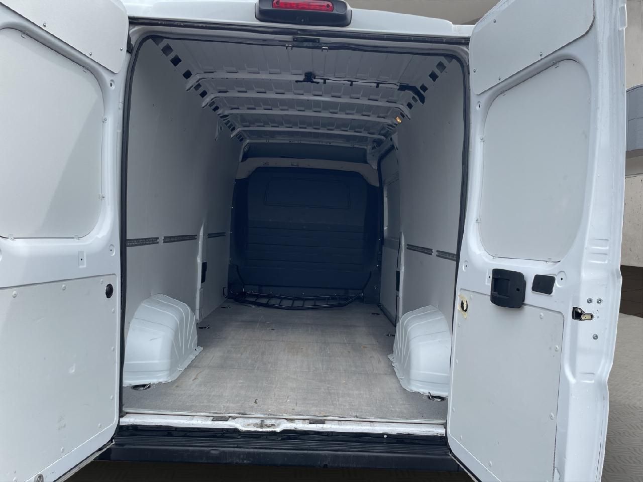 Fahrzeugabbildung Fiat Ducato Grossr.-Kasten 35 140 L4H2 RS: 4035 mm