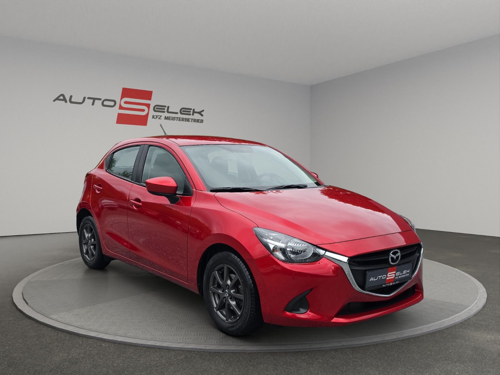 Fahrzeugabbildung Mazda 2 Lim. Center-Line AUS 1.HAND NUR 23 TSD. KM