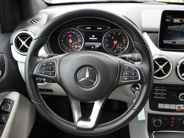 B Klasse 220 Urban 4Matic Leder*Navi
