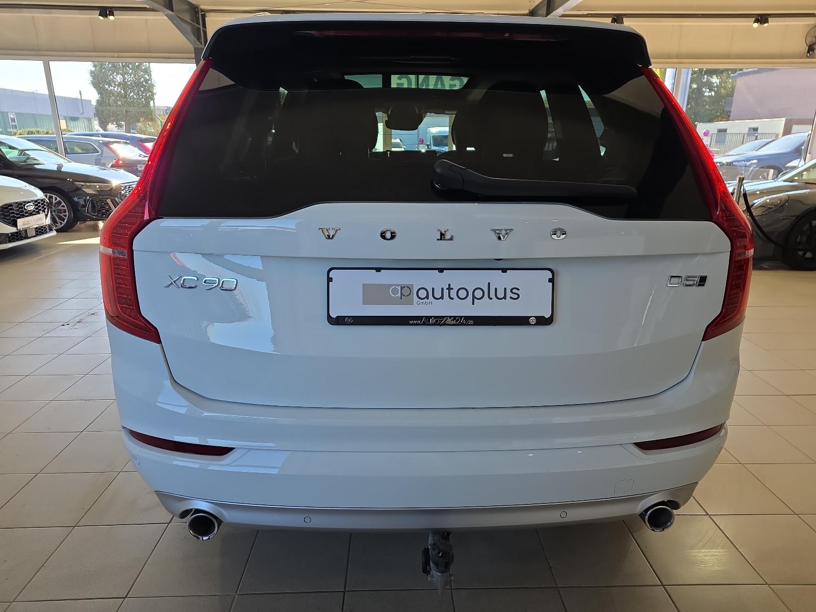 Volvo XC90 D5 Momentum AWD AHK Pano FourC 360° WinterP