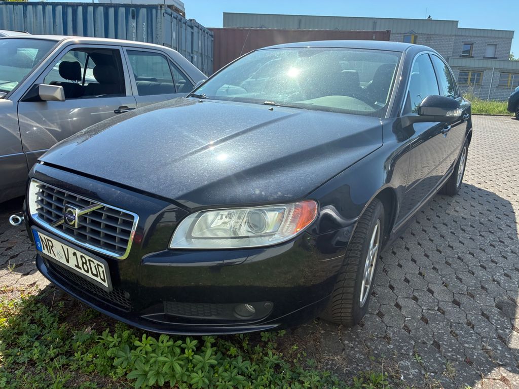 Volvo S80