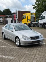 Mercedes-Benz Mercedes C-Klasse W203 240 - scheckheftgepflegte Mercedes 240