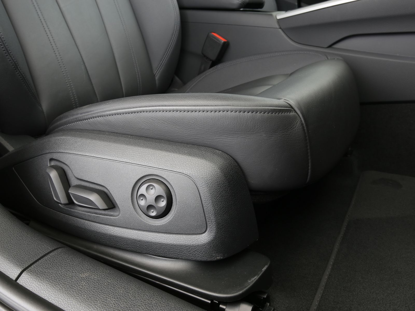 Audi A4 - Bild 19