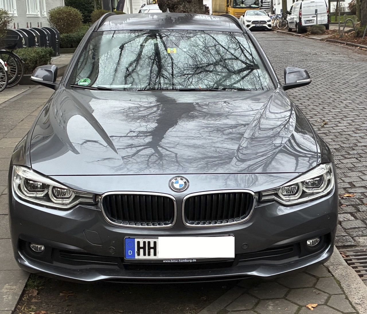 BMW 320