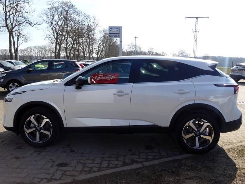 Fahrzeugabbildung Nissan Qashqai 1,3 DIG-T X-tronic N-Connecta