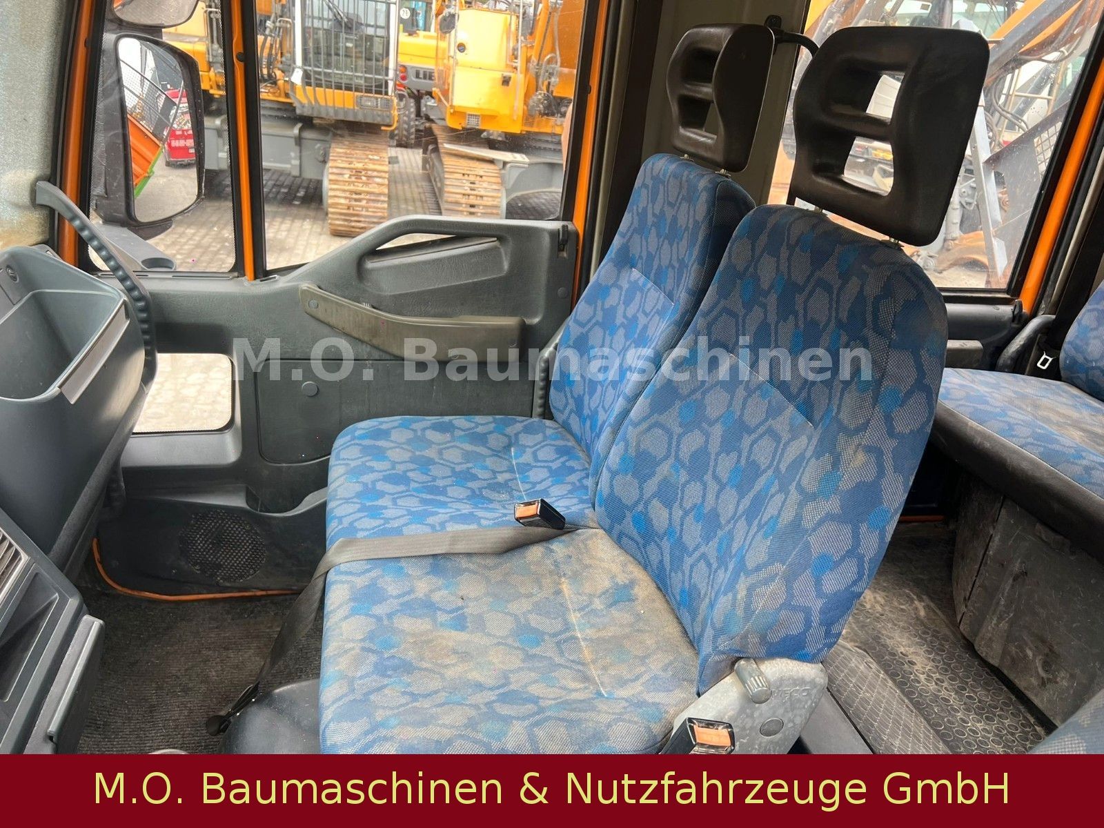 Fahrzeugabbildung Iveco Eurocargo 80E18 Doka 3.Seitenkipper
