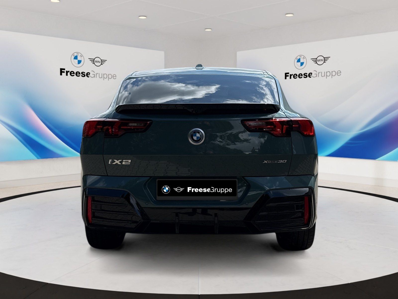 BMW iX2 xDrive30 AHK HEAD-UP RFK HIFI LENKRADHZ LED foto 5
