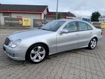 Mercedes E 200 - 2