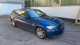 BMW 330i E91 M-Paket Farbe blau - BMW 330 mit Benzin-Antrieb: Kombi, 330i E91