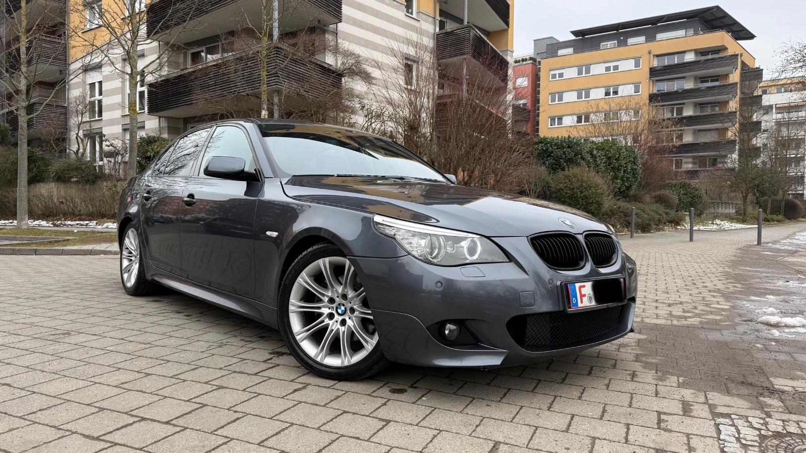 BMW 523i LCI Edition M Sportpaket/Teilleder/Navi/Xen