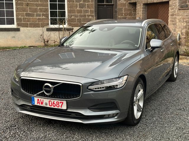 Volvo V90 Kombi Momentum AWD LED ACC Virtual Leder TOP