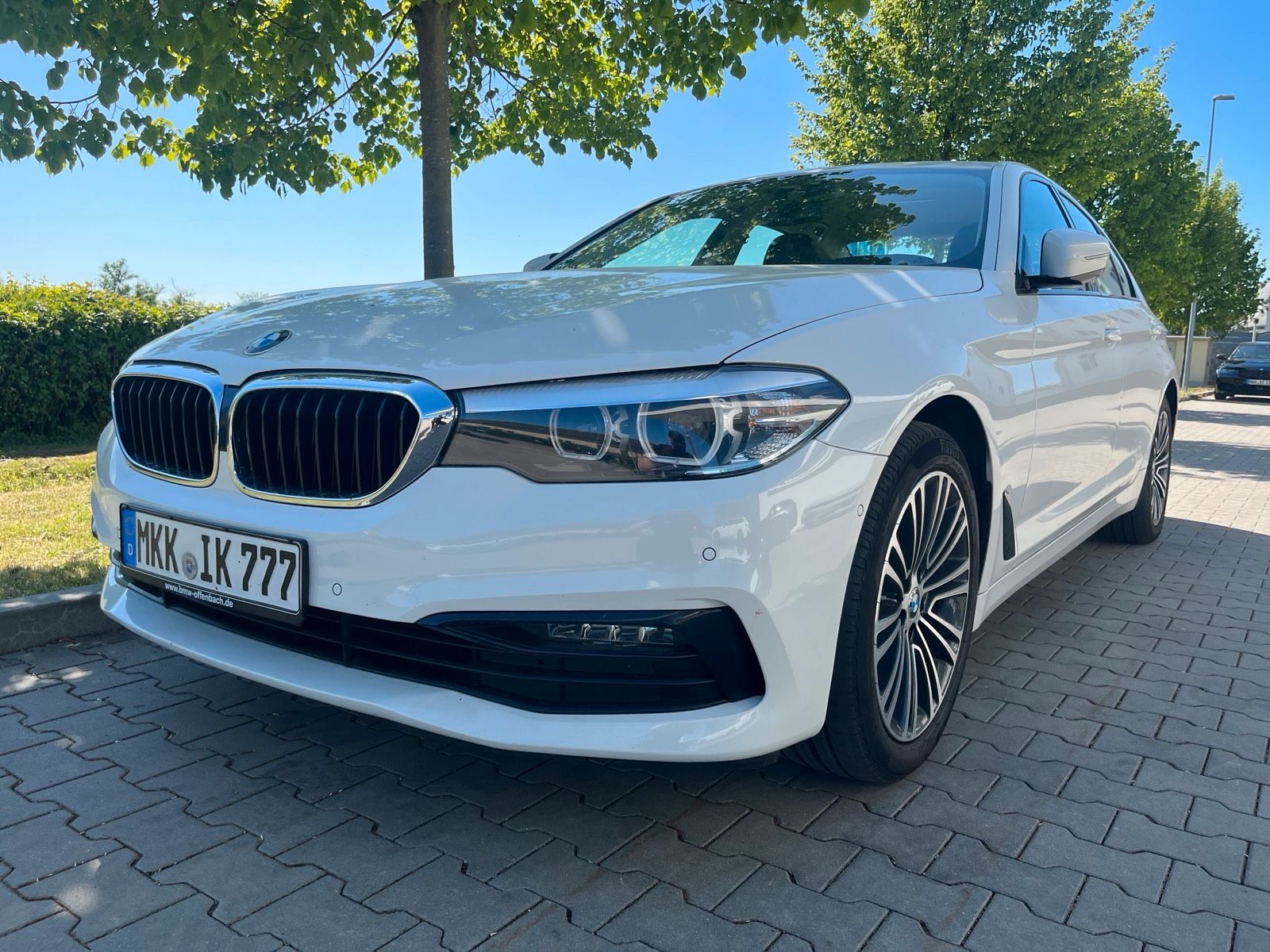 BMW BMW 5  520 G30