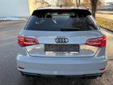 Audi RS3 RS 3 Sportback 2.5 TFSI quattro - Audi RS3: Limousine