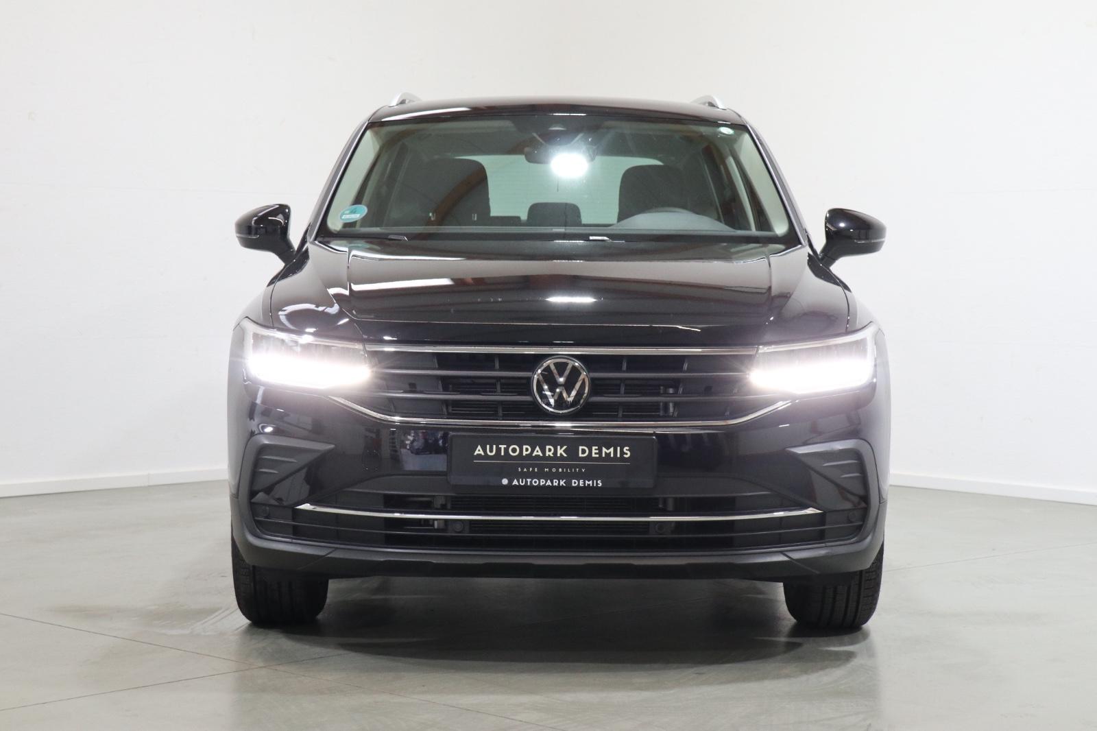Volkswagen Tiguan Move/IQ.DRIVE/KAM/AMBIENTE/SHZ+HINTEN/ACC