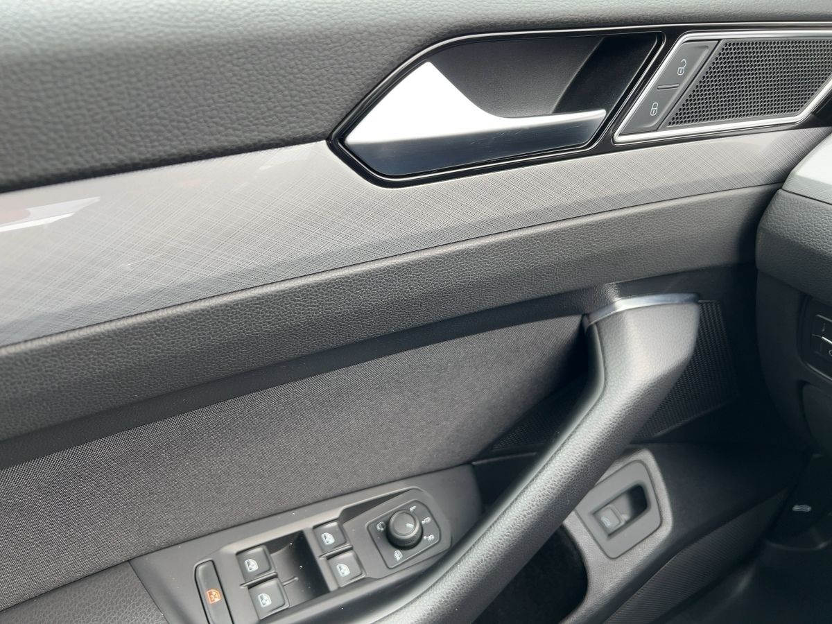 Volkswagen Passat Variant - Bild 14