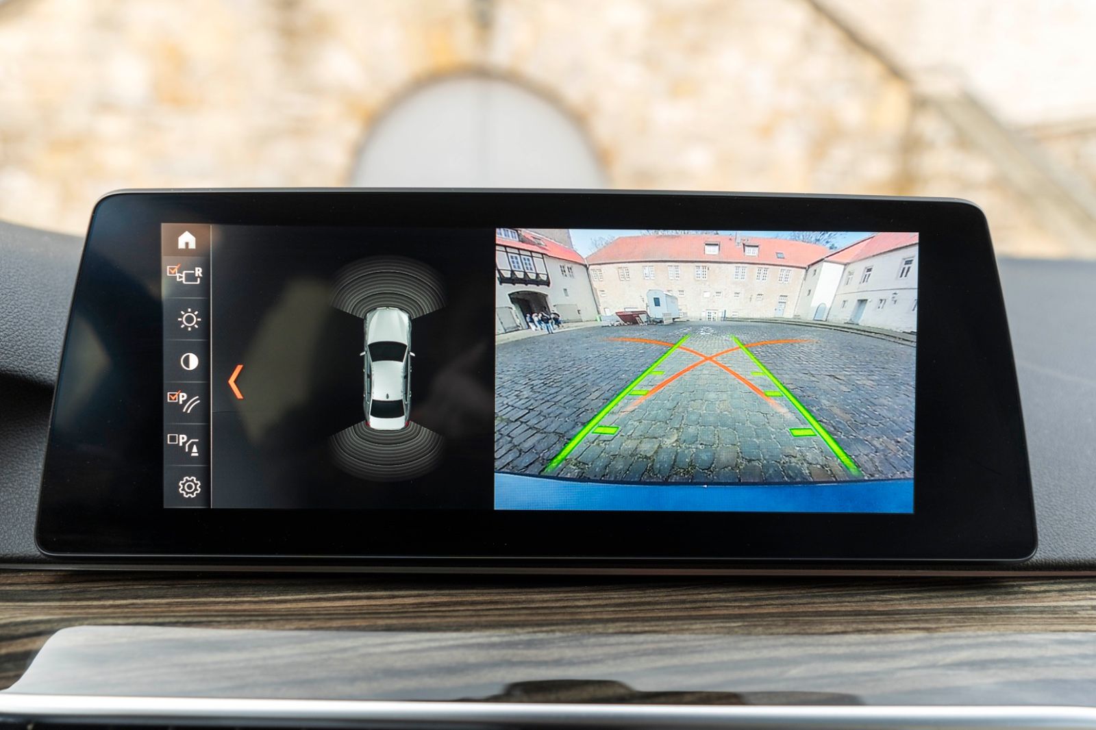 Fahrzeugabbildung BMW 530I M-PERFORMANCE LED KAM CARPLAY TOTW RDK HIFI