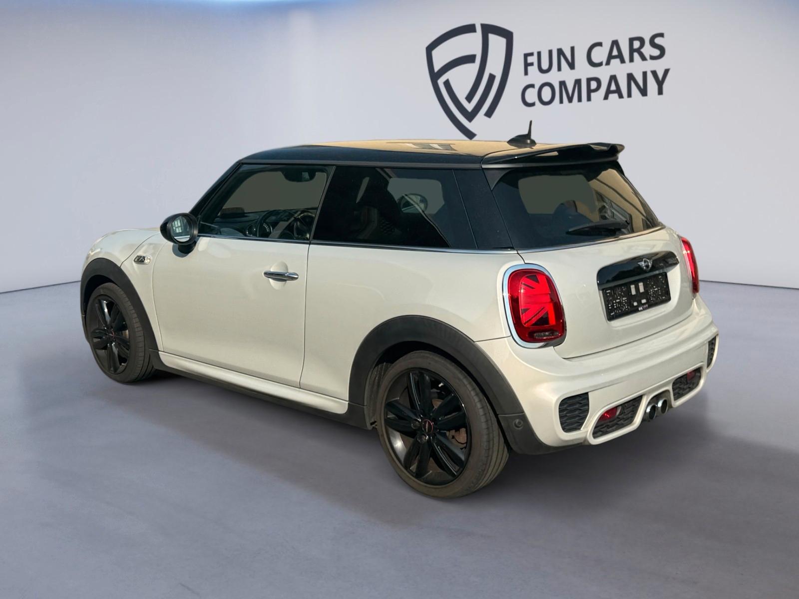 MINI Cooper S Aut. JCW HUD SHZ LED PDC H&K LEDER/ALC.