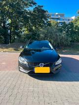 Volvo V60 T3 Benzin Kombi Limousine - gebrauchte Volvo S60 aus dem Jahr 2017