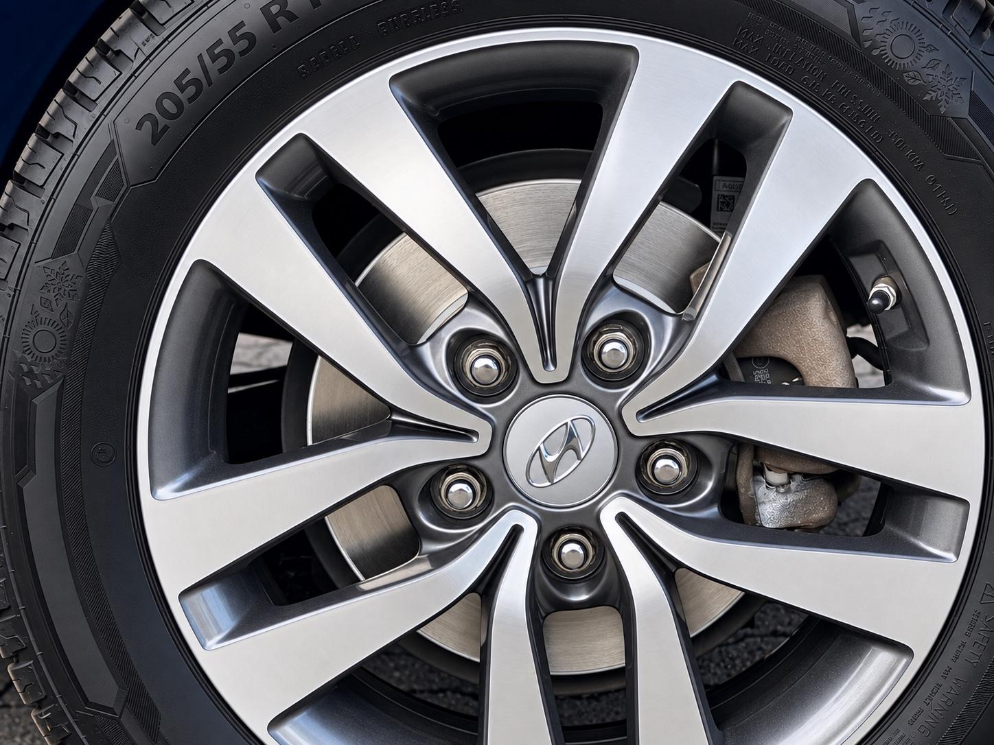 Hyundai i30 1,4 AUTOM. NAVI SITZHEIZ.SCHECKHEFT GARANTIE
